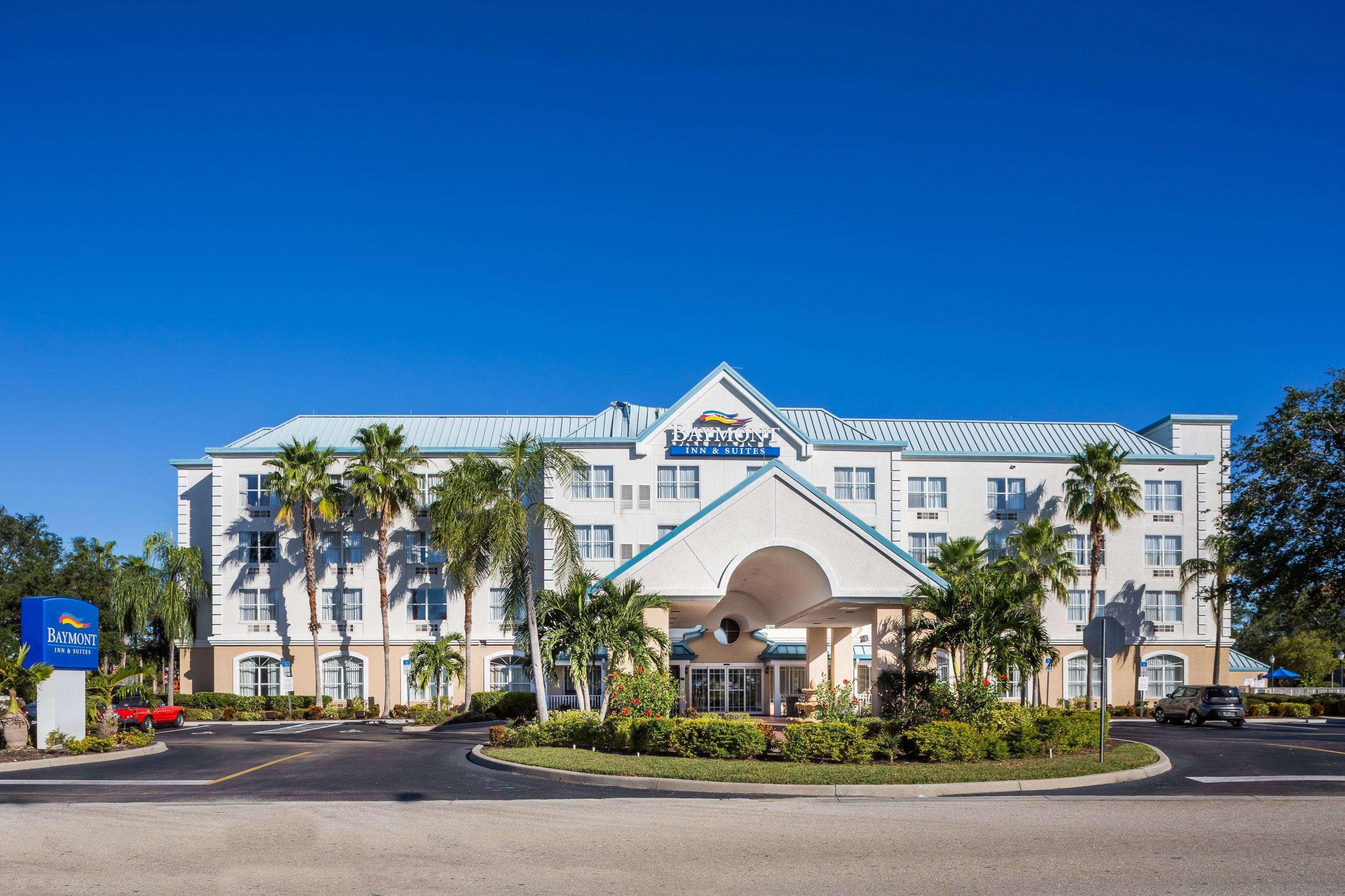 Baymont By Wyndham Fort Myers Airport Hotel Ngoại thất bức ảnh