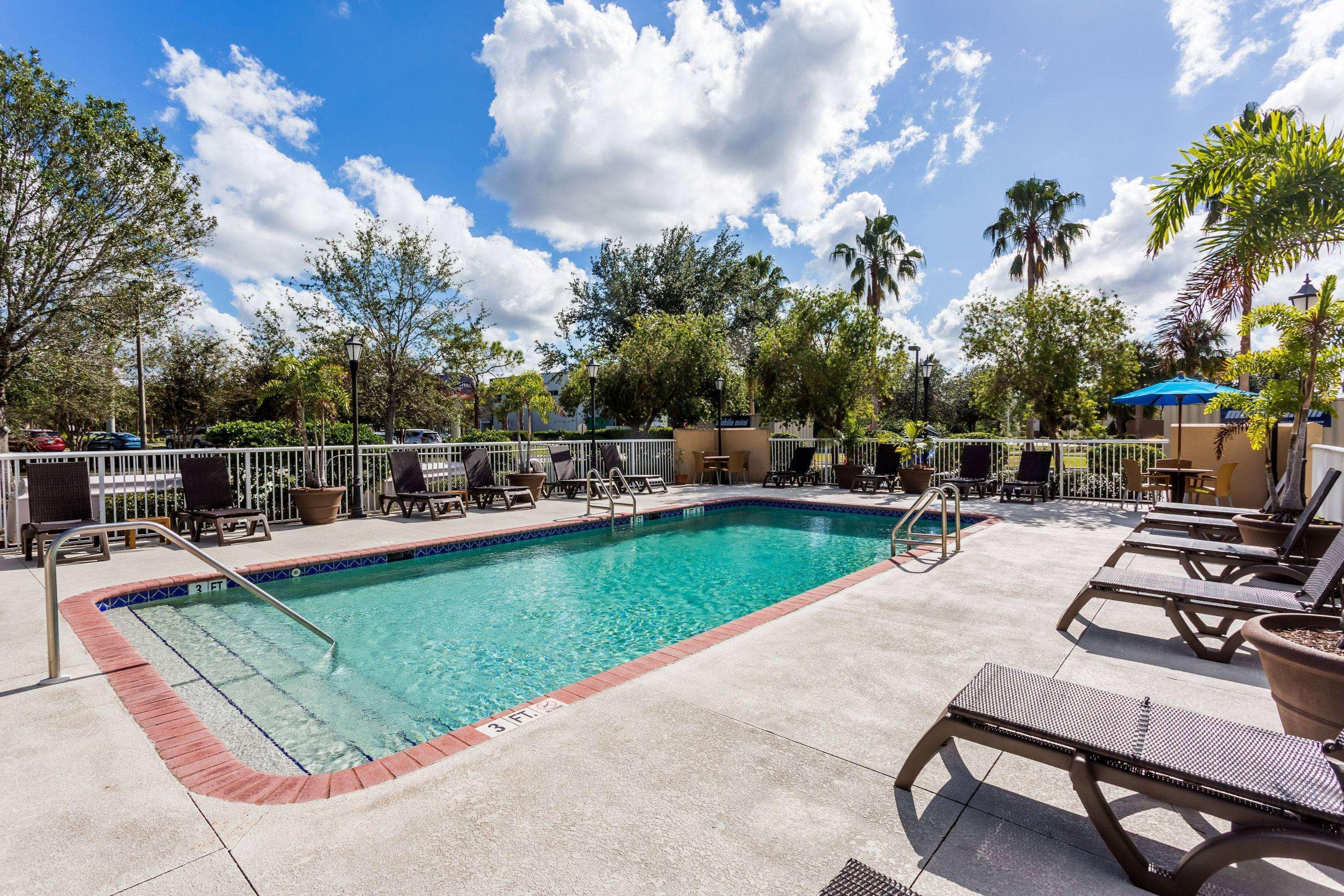 Baymont By Wyndham Fort Myers Airport Ngoại thất bức ảnh