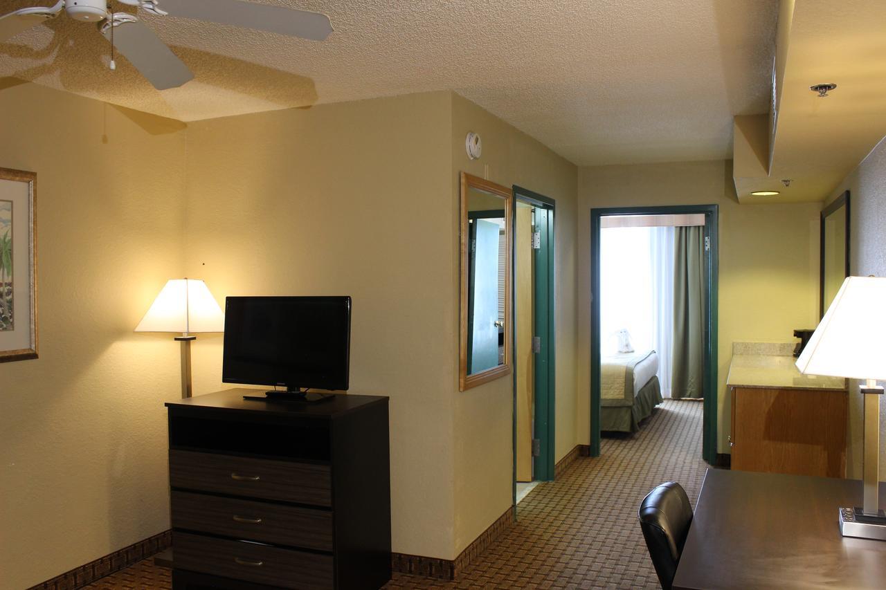 Baymont By Wyndham Fort Myers Airport Ngoại thất bức ảnh