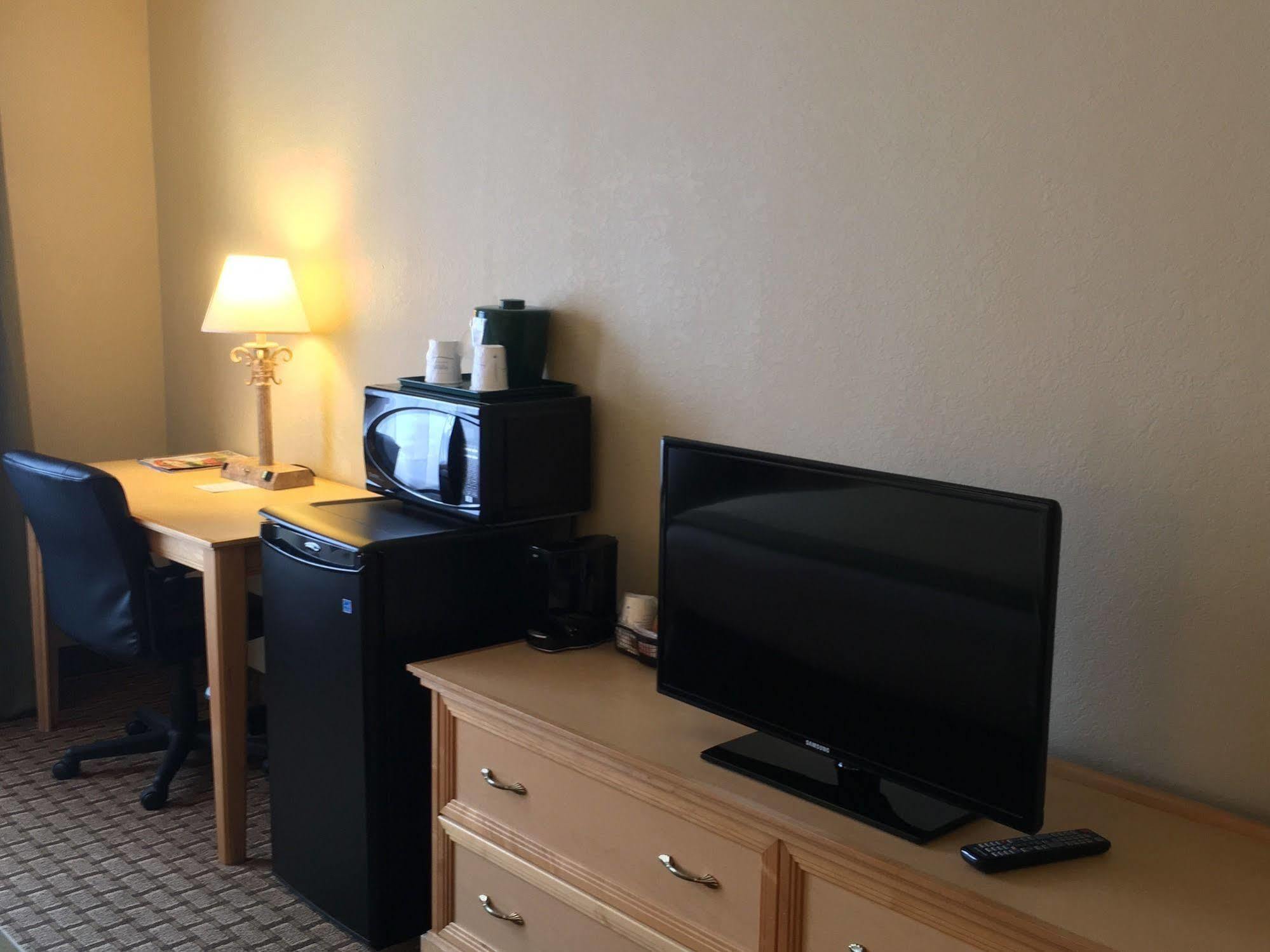 Baymont By Wyndham Fort Myers Airport Ngoại thất bức ảnh