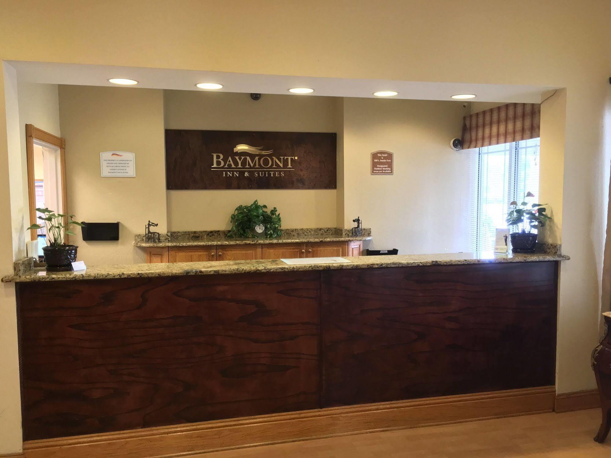 Baymont By Wyndham Fort Myers Airport Hotel Ngoại thất bức ảnh